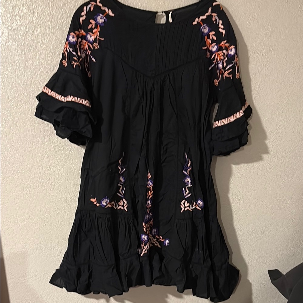 Free People black embroidered pavlo babydoll dress size medium